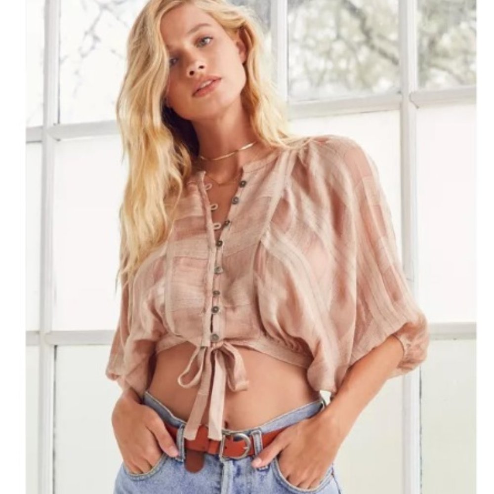 Taupe Billow Sleeve Tie-Front Crop Top